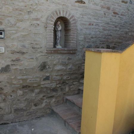 Appartamento Della Pia Беванья Экстерьер фото